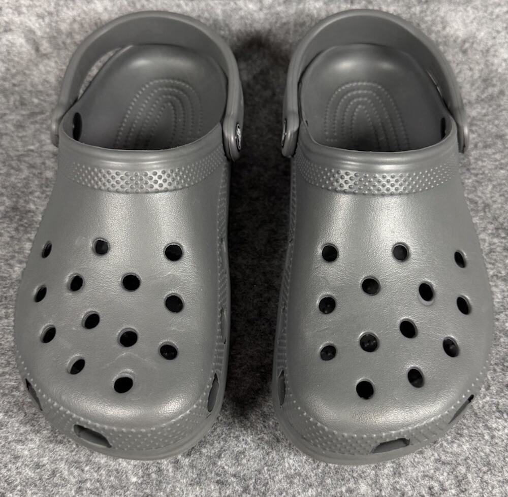 Crocs Classic Unisex Clog in Graphite Men’s 5 Women’s 7